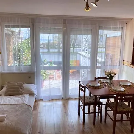 Appartement Mikszath Apartman