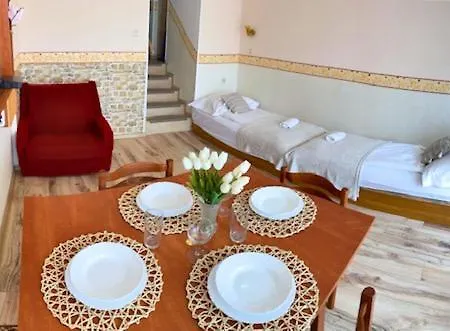 Mikszath Apartman Appartement